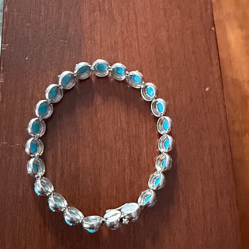 Sterling silver and sleeping beauty turquoise bracelet - Picture 5 of 6
